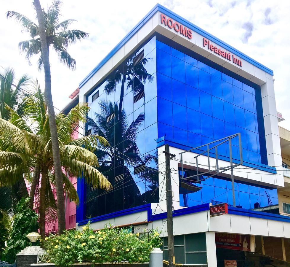 Kochi Pleasant Inn מראה חיצוני תמונה