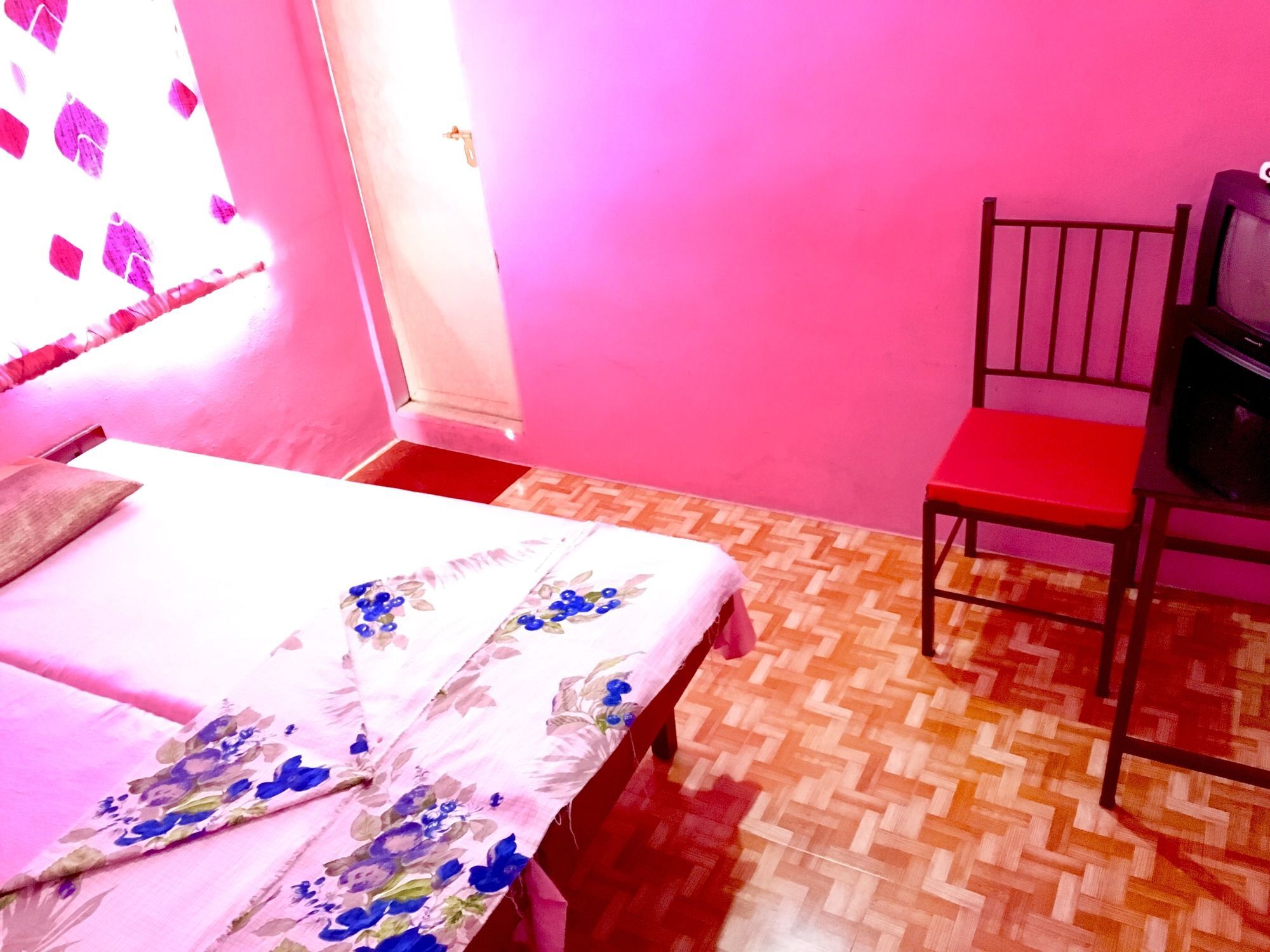 Kochi Pleasant Inn מראה חיצוני תמונה
