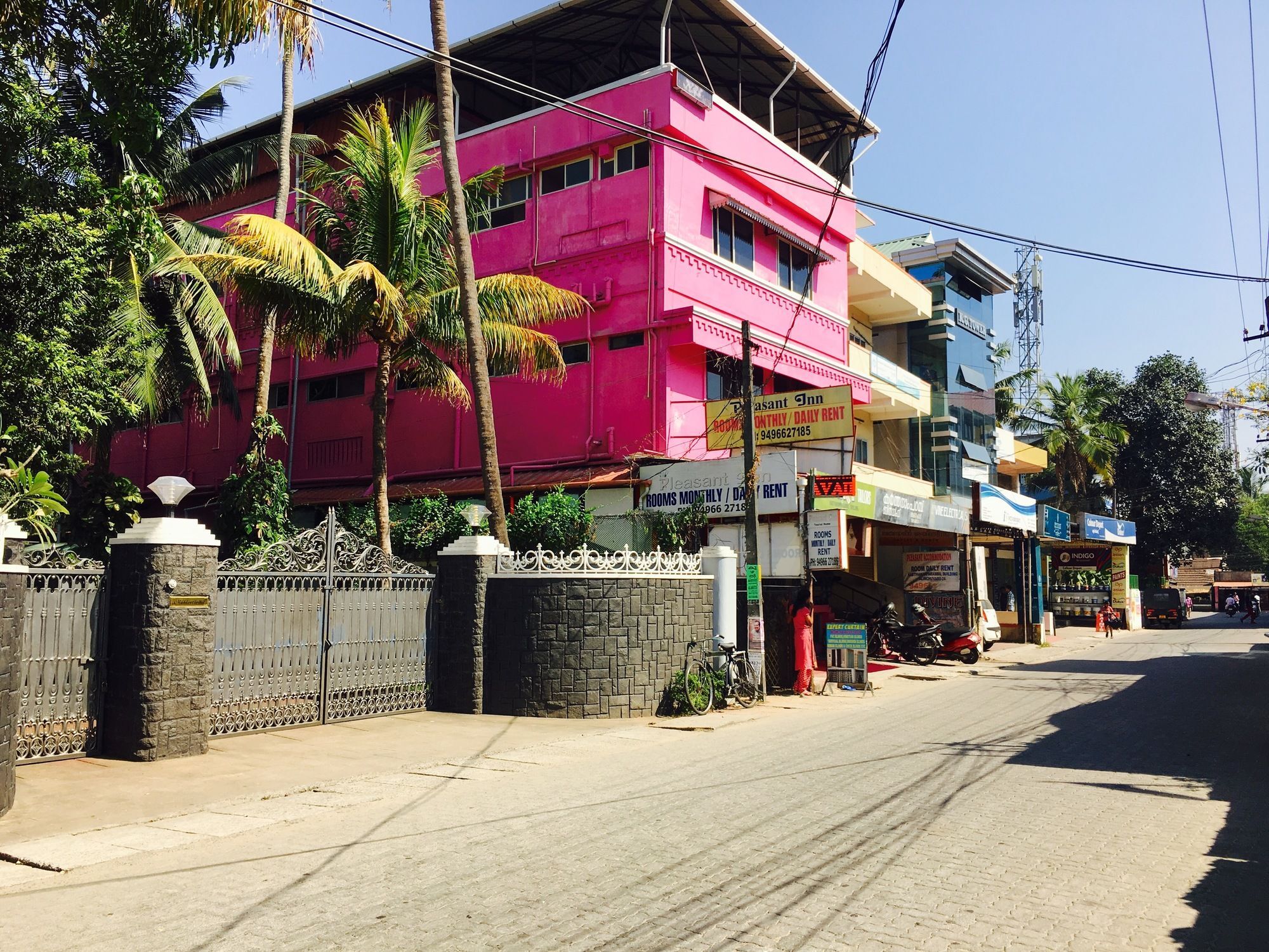 Kochi Pleasant Inn מראה חיצוני תמונה