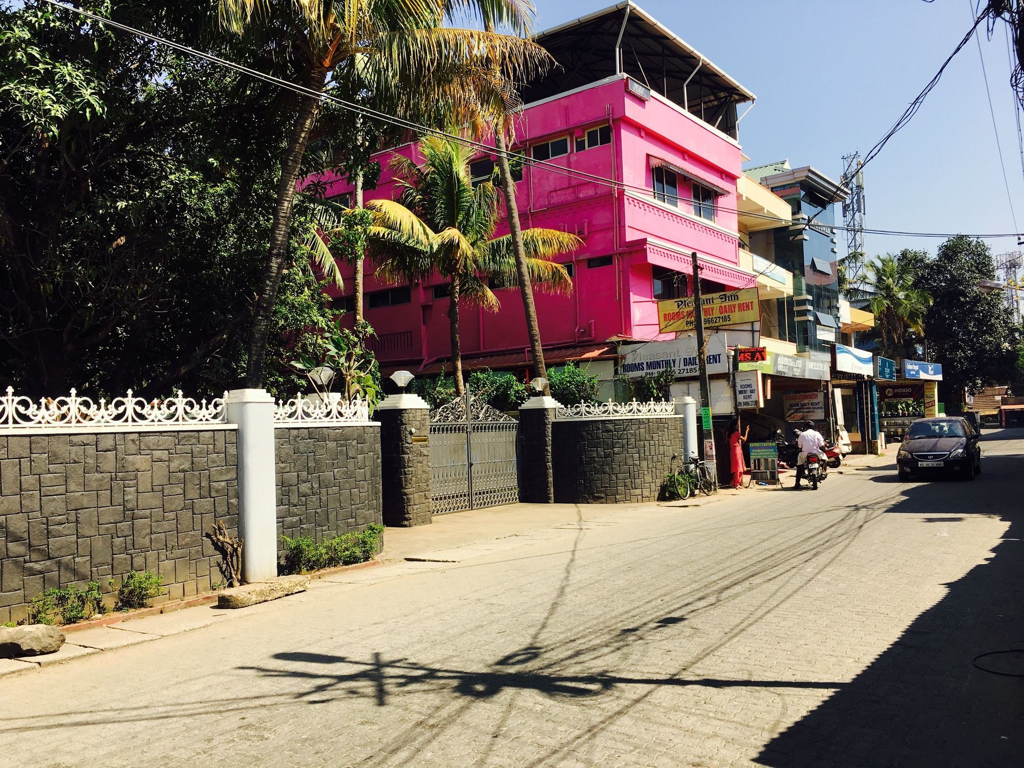 Kochi Pleasant Inn מראה חיצוני תמונה