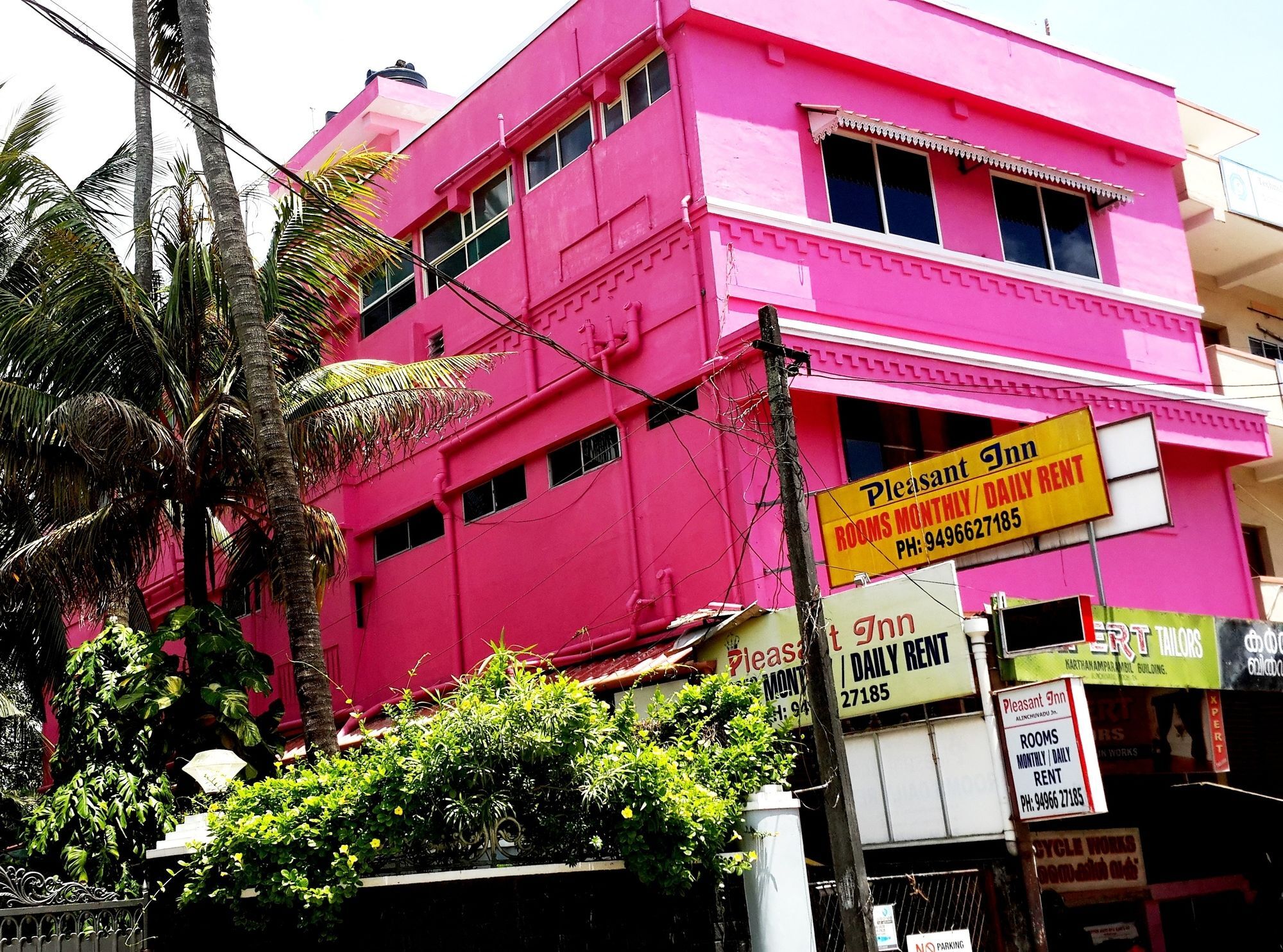 Kochi Pleasant Inn מראה חיצוני תמונה
